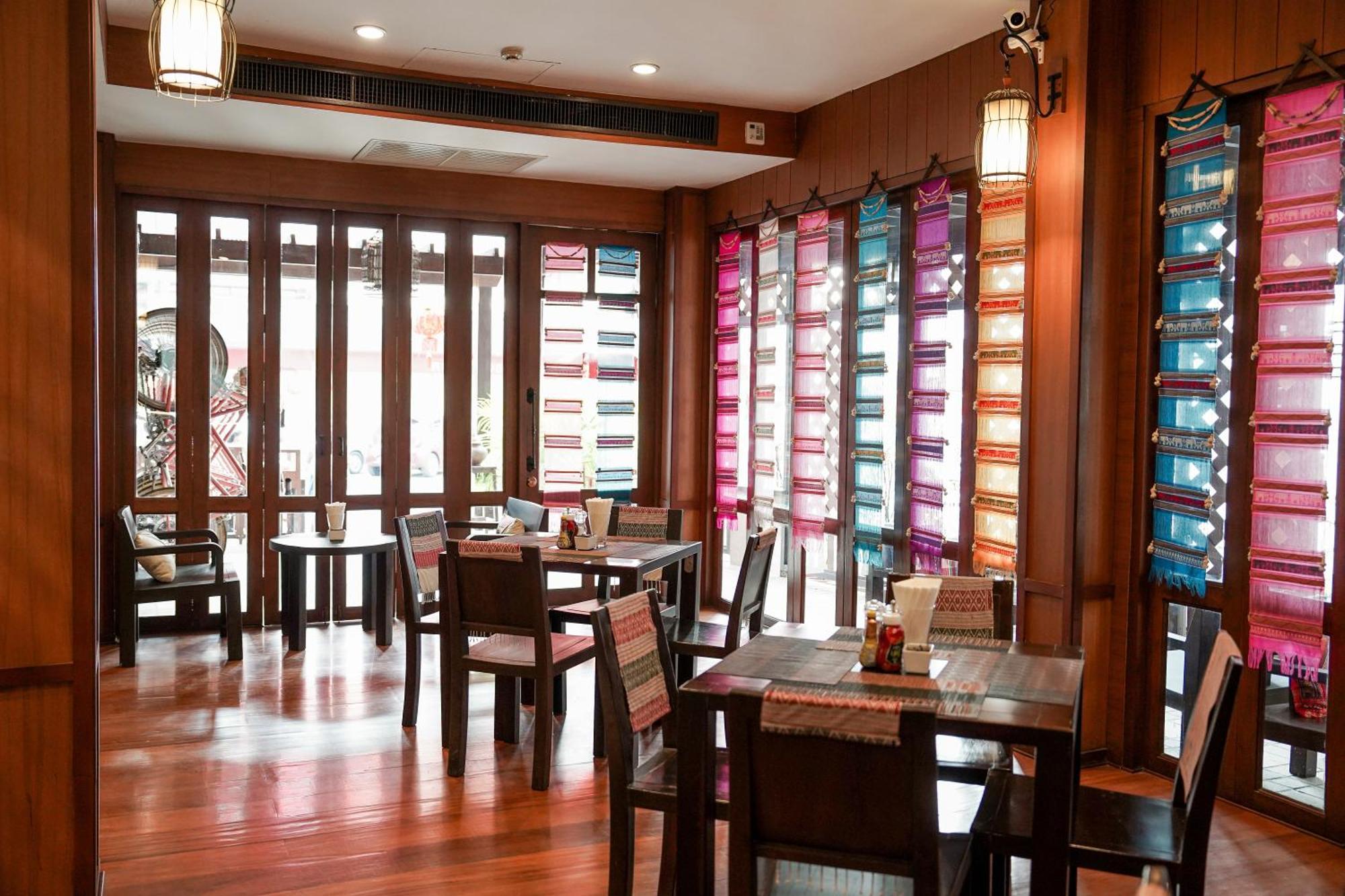 Pukha Nanfa Hotel Luaran gambar